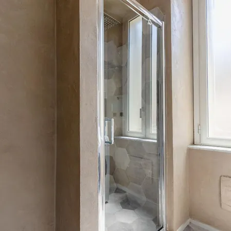 Apartment Domus Sanita - Free Wifi Neapel